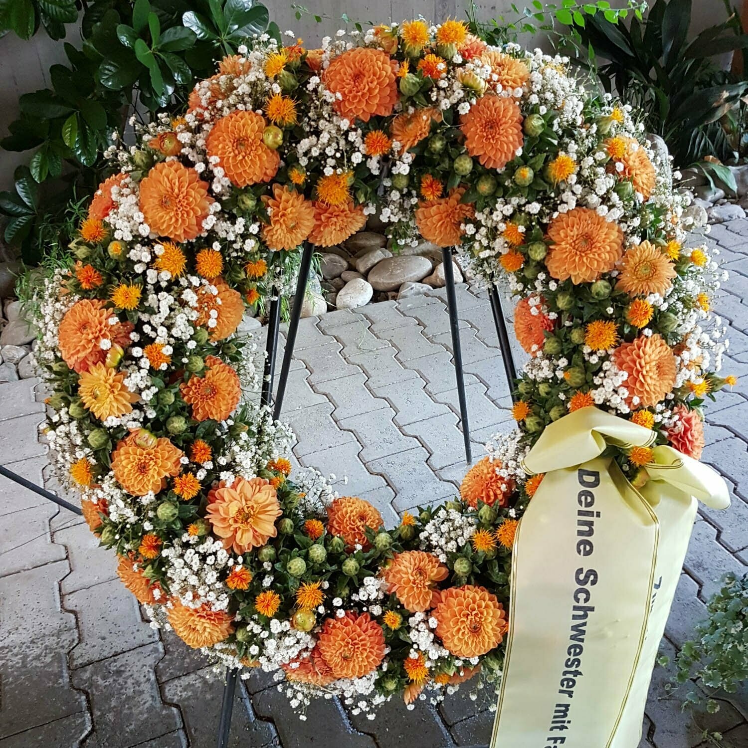 Trauer-Kranz, Blütenkranz orange, ca. 70 cm